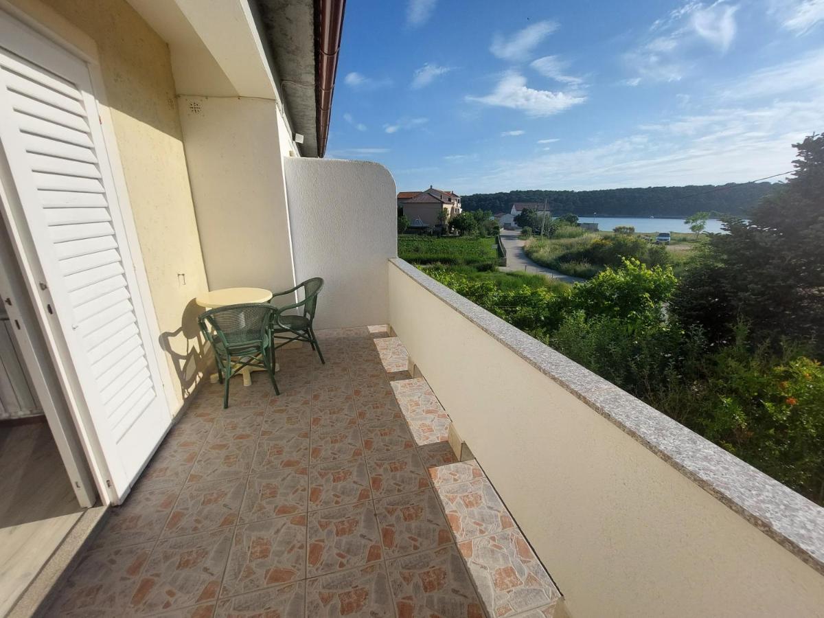 Rooms Marto Rab Exterior photo